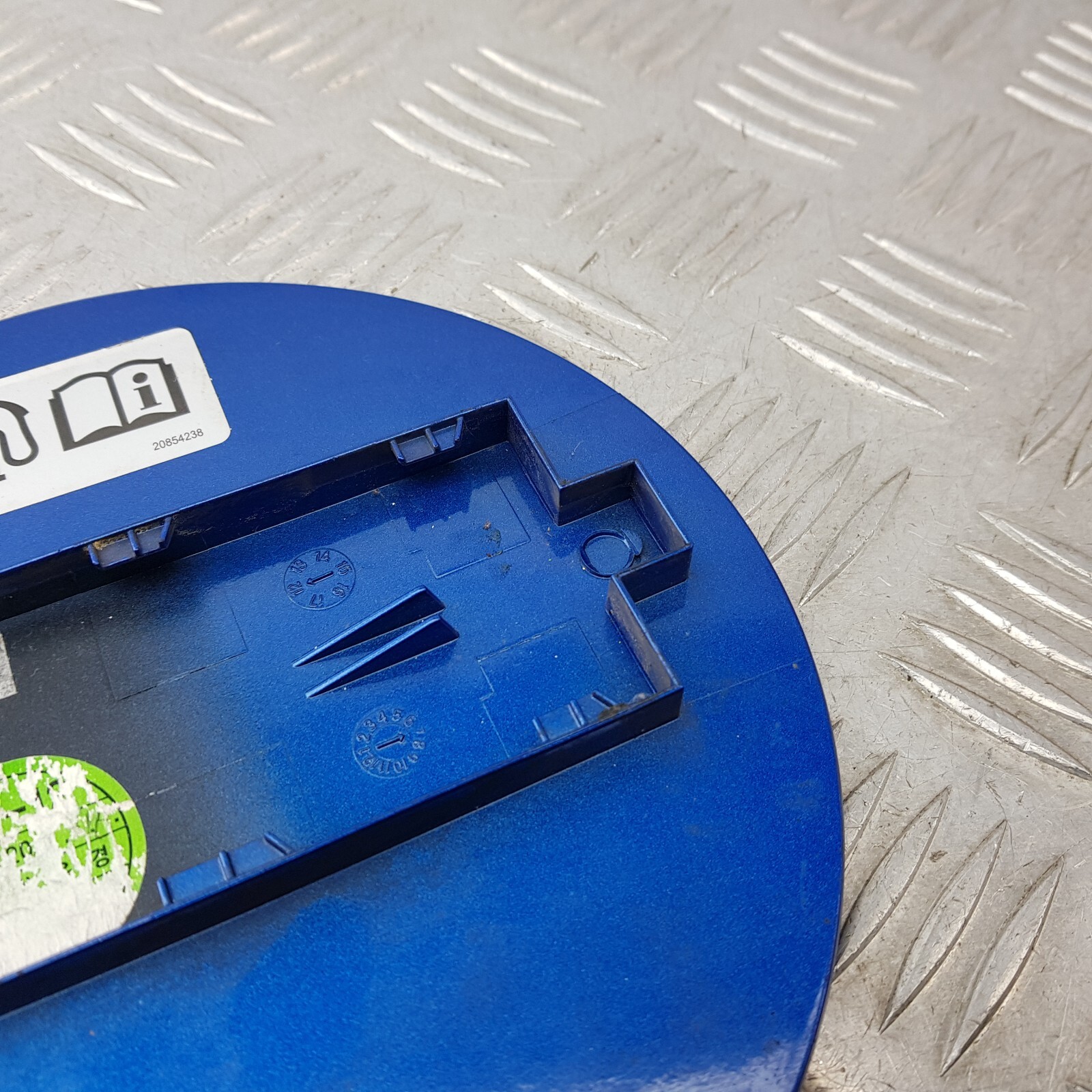 VAUXHALL MOKKA MK1 FUEL FILLER FLAP COVER IN BLUE GQM 2012 TO 2016 
