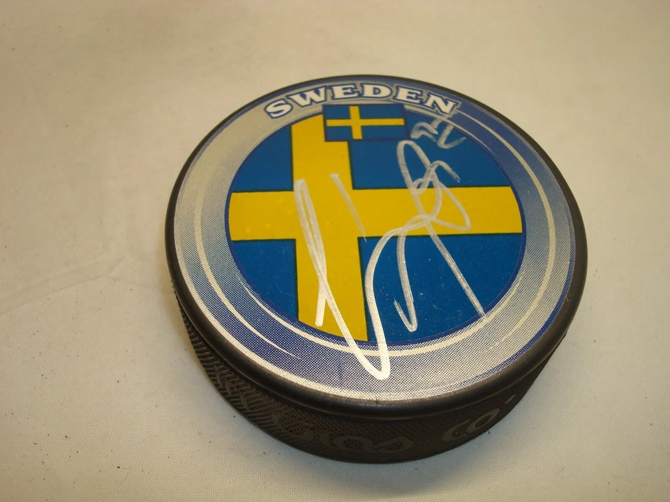 Gabriel Landeskog Signed Team Sweden Hockey Puck Autographed PSA/DNA COA 1A - Image 3 of 4