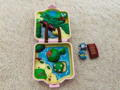 1997 Pokemon Polly Pocket Chibi Poke House complete Playset 