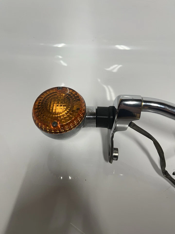 Kawasaki Vulcan 900 Classic 2009 OEM barra de luz señales de giro delanteras izquierda derecha Foto 2 de 4