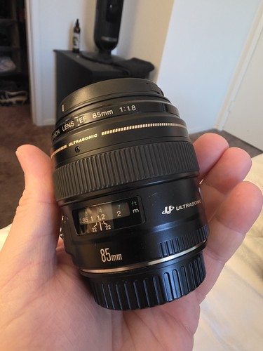 Canon Ef 85mm F/1.8 Usm Telephoto Lens