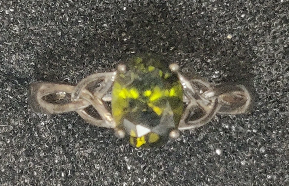 Anillo solitario ovalado de peridoto de plata de ley 925 vintage talla 5 Foto 2 de 4