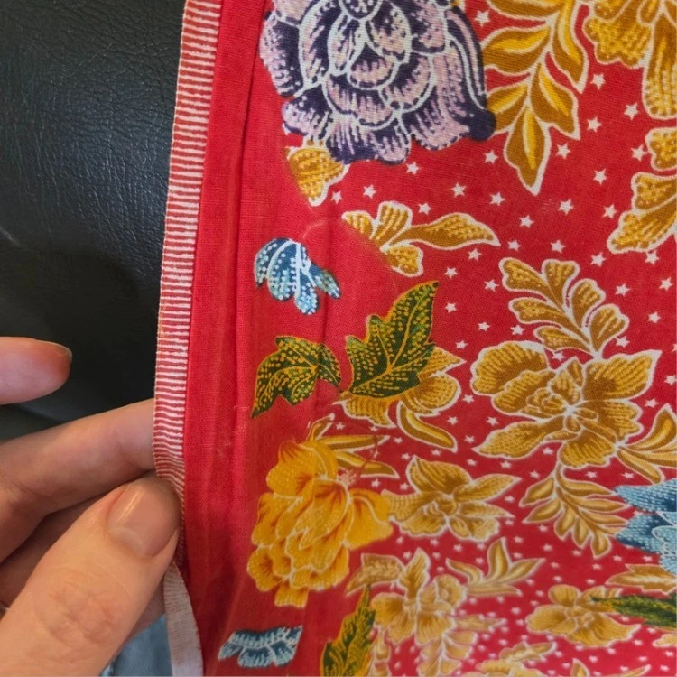 Brightly colored Indonesian batik fabric with floral design red terracotta blue - Image 3 of 4