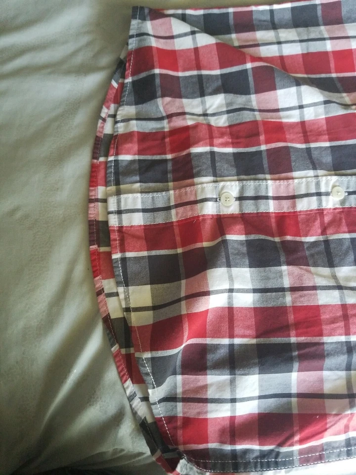 Camisa con botones Urban Pipeline para niños talla mediana Foto 4 de 4