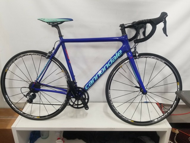 cannondale carbon fiber bike
