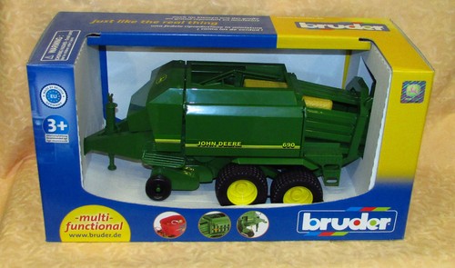 Ertl John Deere 3350 1/32 Utility Tractor with 3 Point Hitch New in the Ertl John Deere 3350 1/32 Utility Tractor with 3 Point Hitch New in the