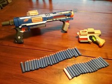 NERF RAMPAGE E PISTOLA con 46 munizioni