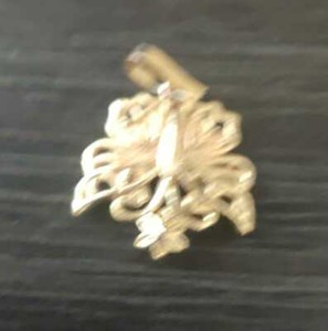 Authentic PENDANT 1.5GM GOLD PLATED WITH FIGURE OF SMALL BUTTERFLY PND006
