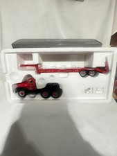 Camión International Trucks Sales 1959 con remolque de primera marcha escala 1/34