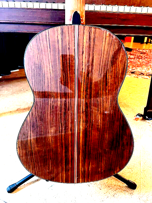 MINT Yamaha CG 151C Classical guitar, NICE African Rosewood, Solid