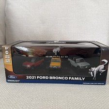 2021 Ford Bronco Family Greenlight 1:64 Car Set  2 Badlands + 1 Wildtrak Sealed