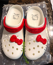 Crocs Hello Kitty Unisex Clog Casual Shoe US ...