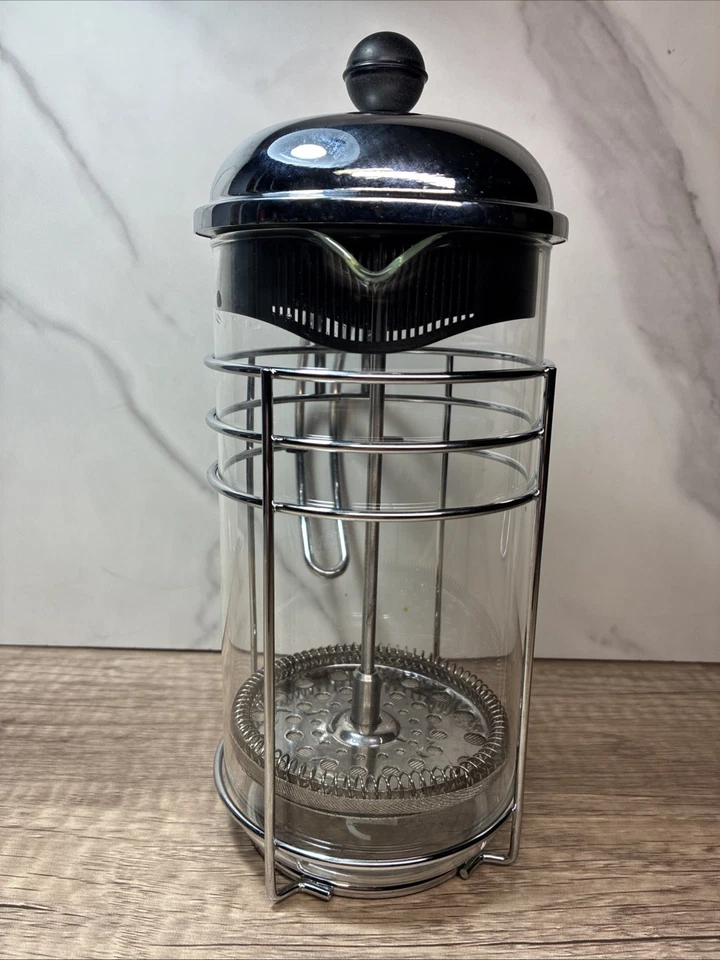 Prensa francesa Grosche 4 xícaras, metal tom prata, não usada - Imagem 2 de 4