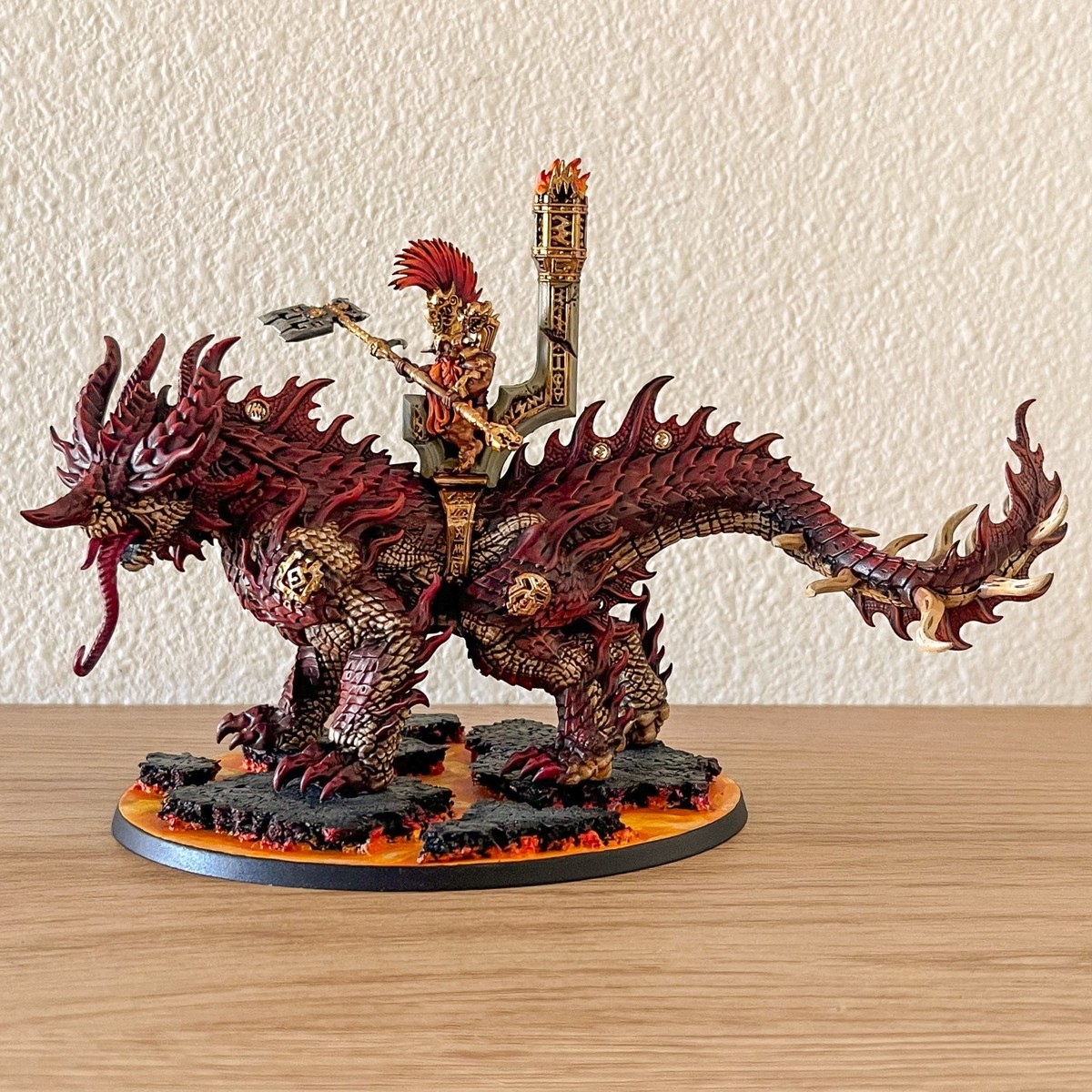 その他 Warhammer Auric Runefather on Magmadroth Warhammer Fyreslayers - Painted Auric Runefather on Magmadroth