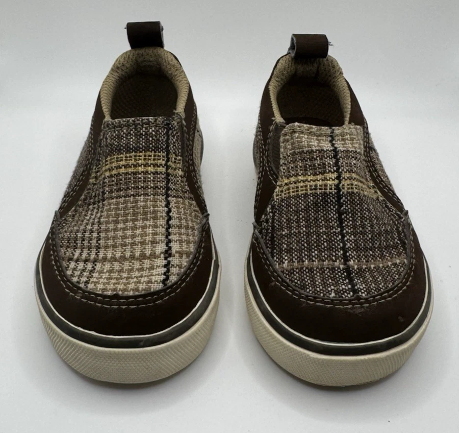 Zapatos sin cordones a cuadros marrones Gap para niños pequeños talla 6 usados en excelente estado Foto 2 de 4