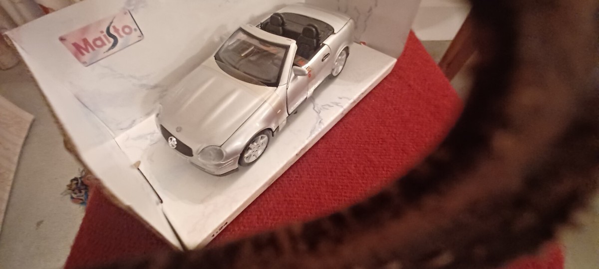 Maisto 1/24 Mercedes-Benz SLK 230 1996 - Jaune, Diecast, Occasion