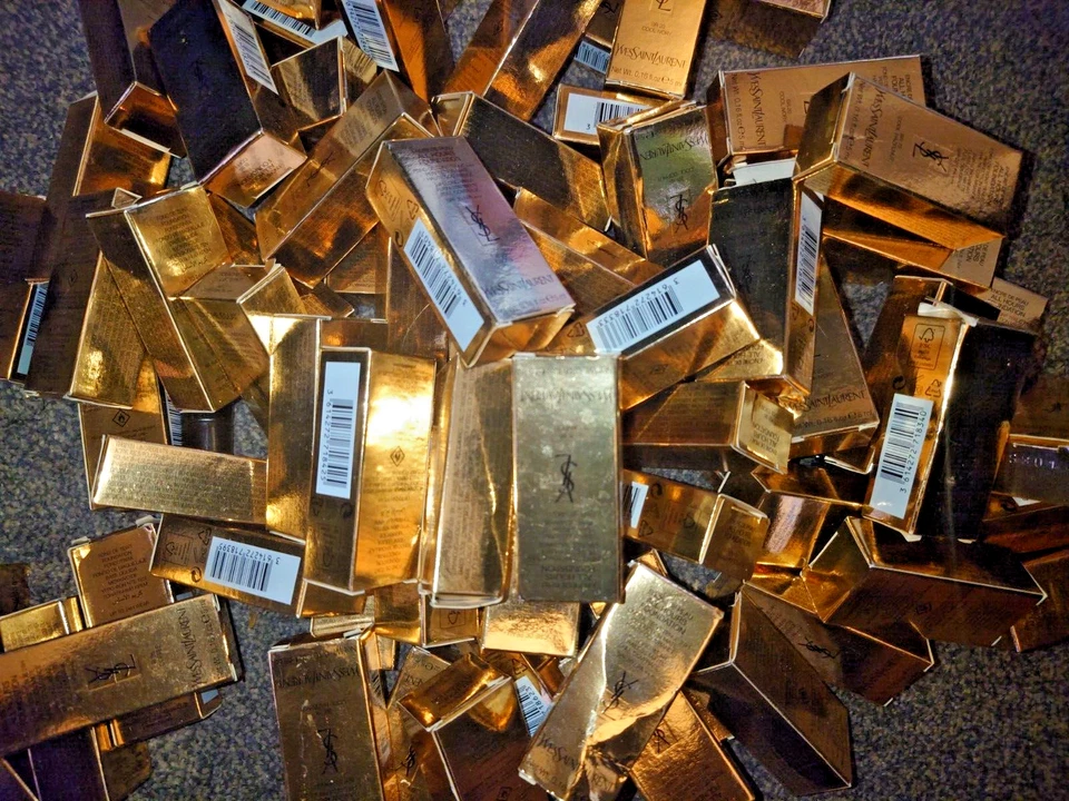 YVES SAINT LAURENT YvesSaintLaurent All Hours Foundation 5ml