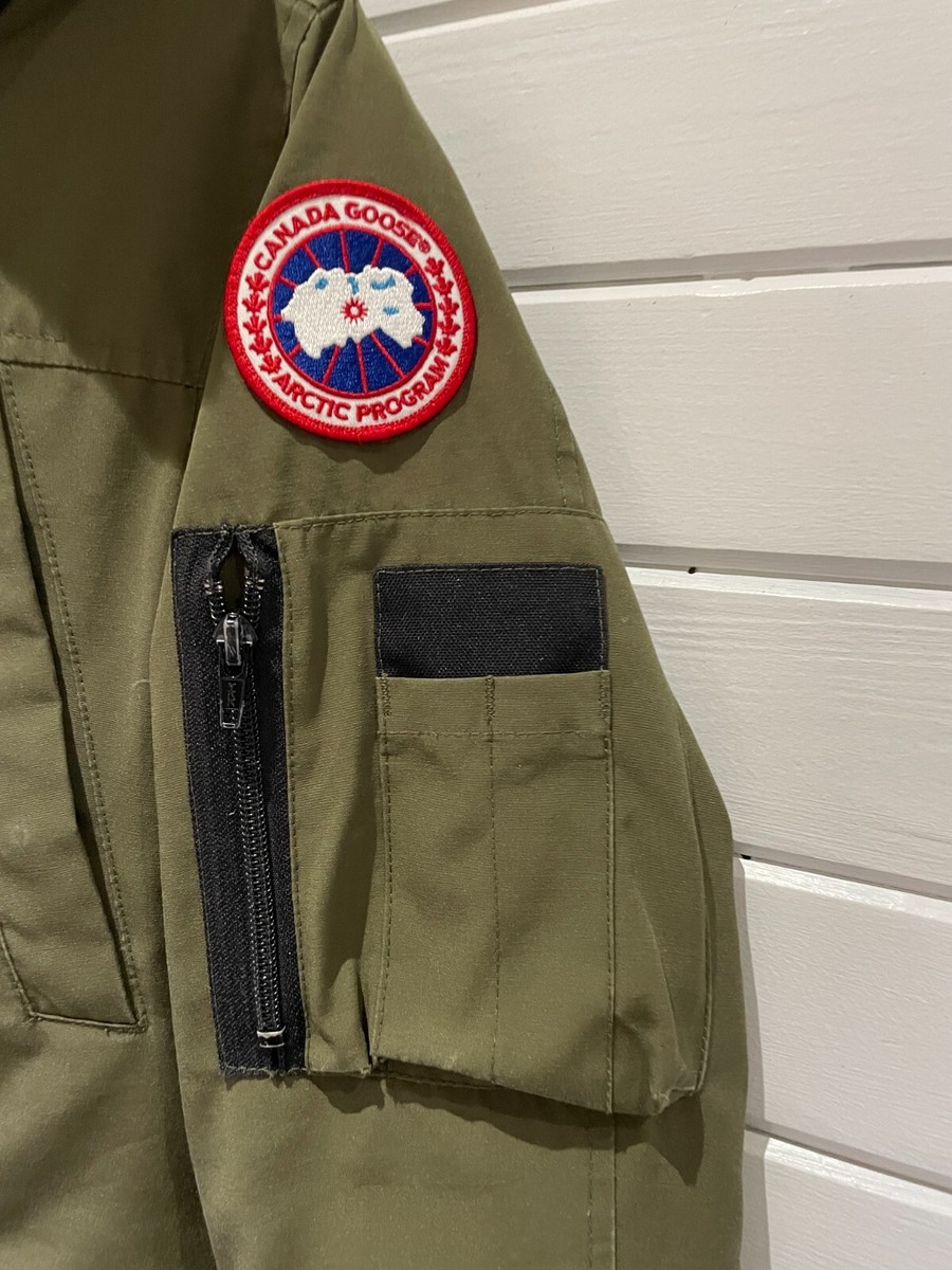 CANADA GOOSE Montebello Parka 2530L Olive Green Jacket Women Size