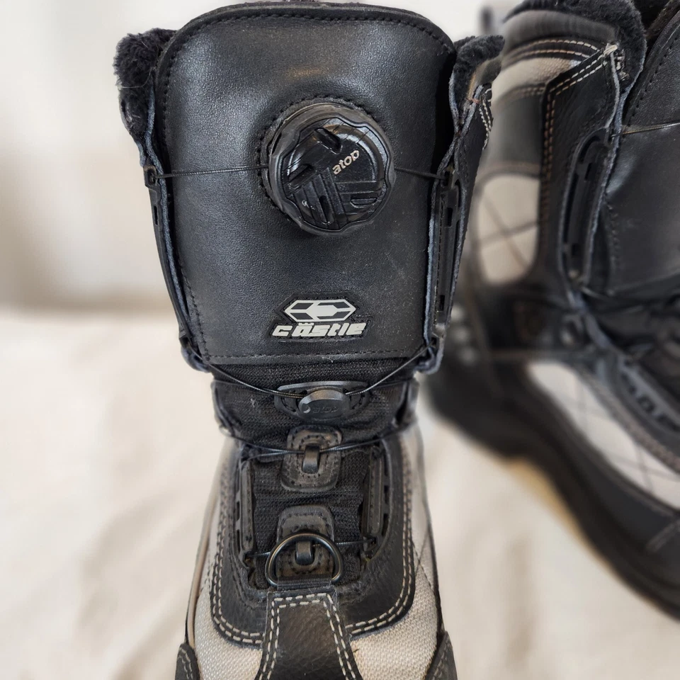 Botas de nieve de invierno Castle X para mujer 6 Charge Atop gris/negro  Foto 3 de 4