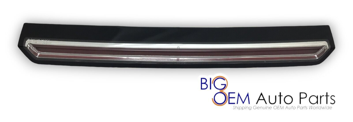 2015 - 2020 GMC Yukon High Mount Center Third Brake Lamp Light OEM