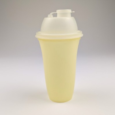 Tupperware 3 Piece Shaker Cup Mixer Blender With Pour Lid Vintage 70s 80s