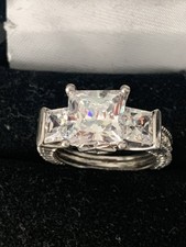 925 Sterling Silver 3 Stone CZ Ring Size 5.25