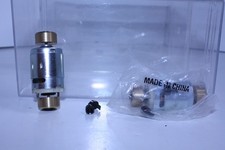 2 DC motors with double fly wheels. American Flyer diesels?