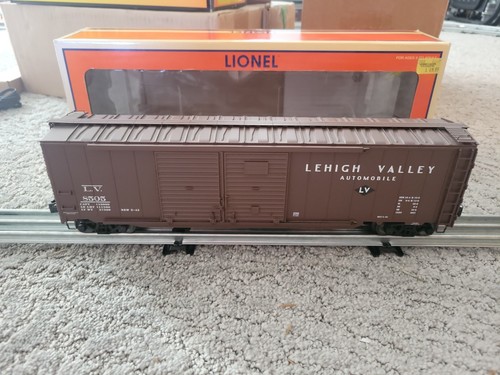 Coche de carga Lionel Lehigh Valley de doble puerta con puertas finales 6-27230 | Condition: Used