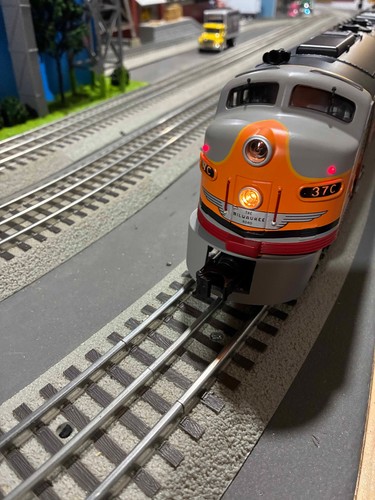 MTH Premier 20-2304 Milwaukee Road E8 ABA Diesel Motor Set mit ProtoSound 2 | Zustand: Used