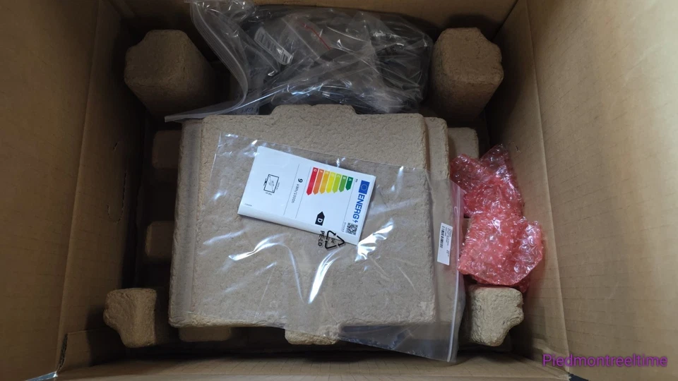 Elo Touch E520444 1523L 15-inch LCD Touchscreen Monitor - 720p - 700:1 - 225 - Image 4 of 4