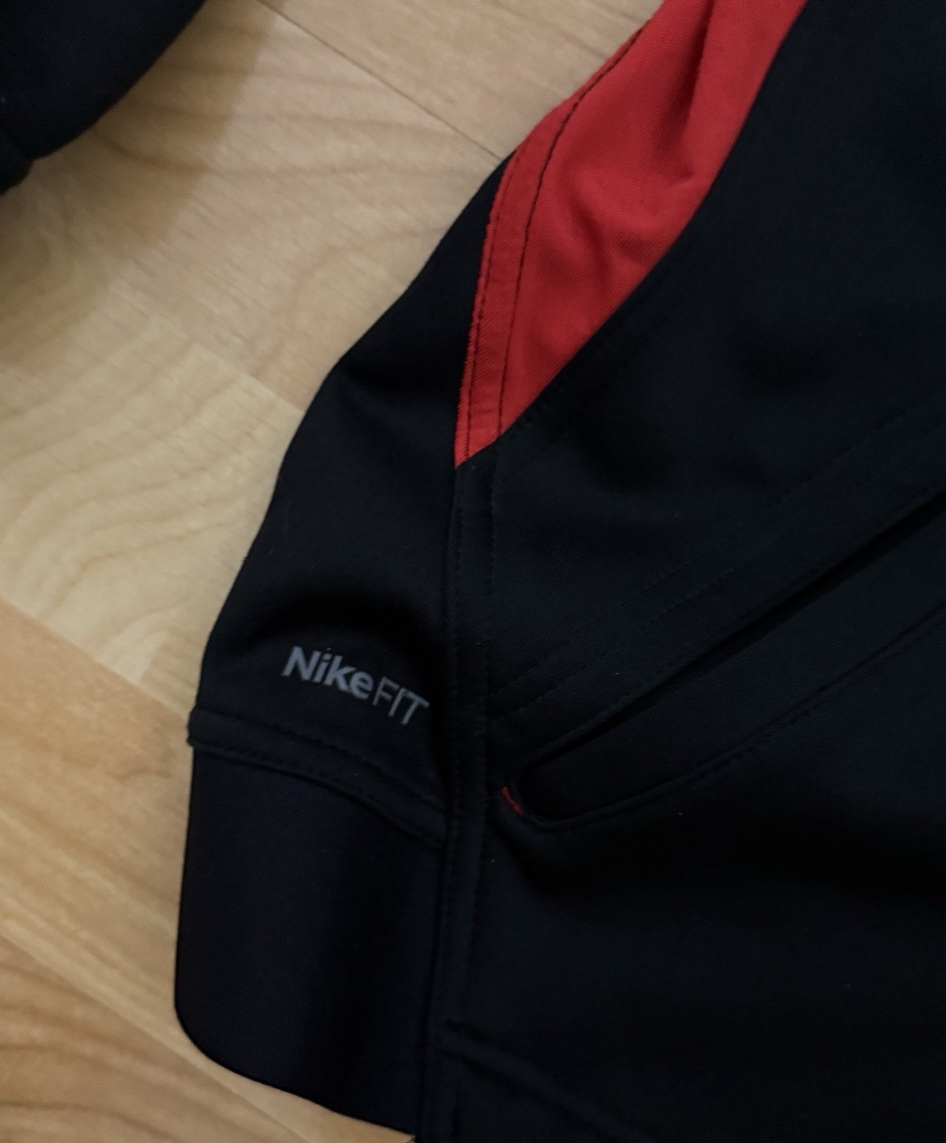 SACAI X NIKE Nike Fit Ohio State Buckeyes Giacca con cappuccio e zip da donna nero rosso XL (16 18)