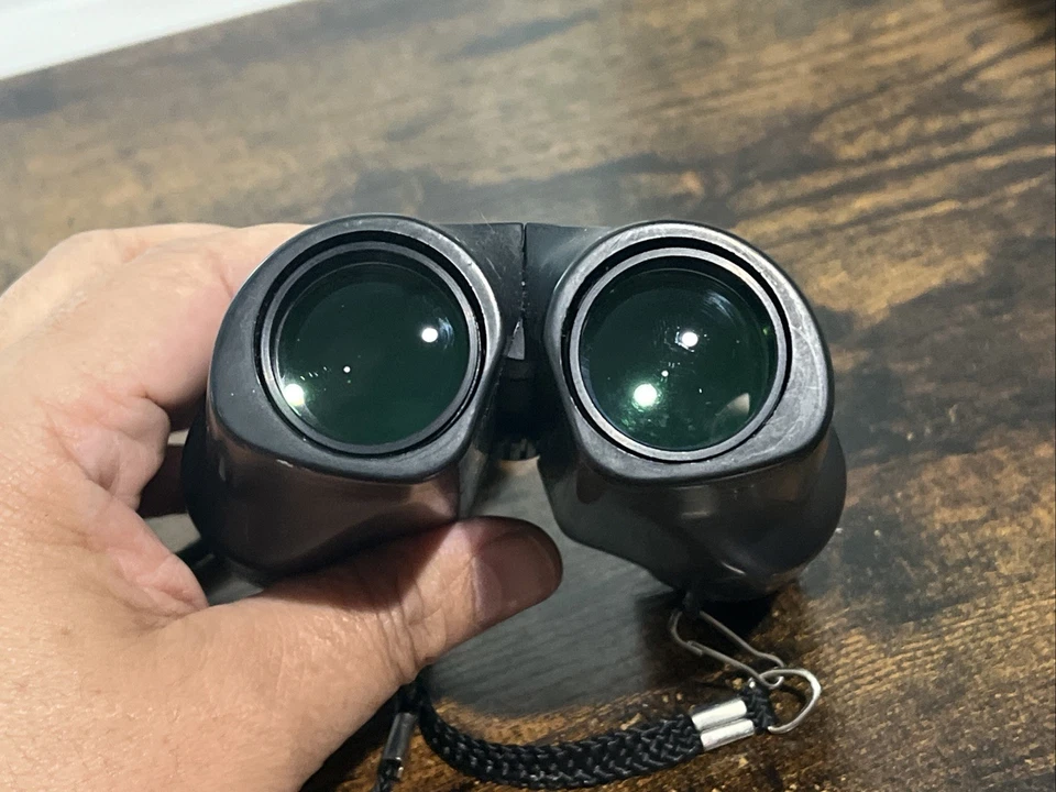 Vintage Bushnell Powerview Black 10x25 Compact Zoom Hunting Binoculars - Image 4 of 4