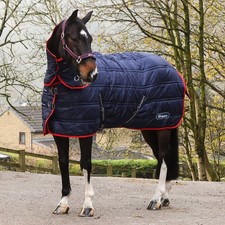 Image of Whitaker Rastrick V2 250G Stable Rug Combo With Detachable Neck Medium 4'9- 7'0"