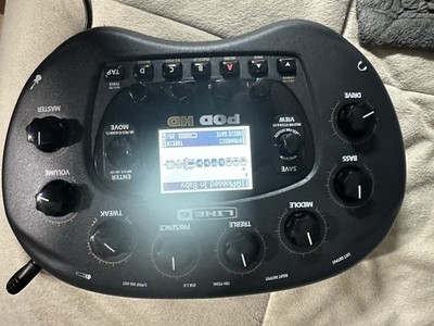 Line 6 POD HD Desktop Guitar Multi-Effect Processor, 22 Amp Models, 100+ Effects