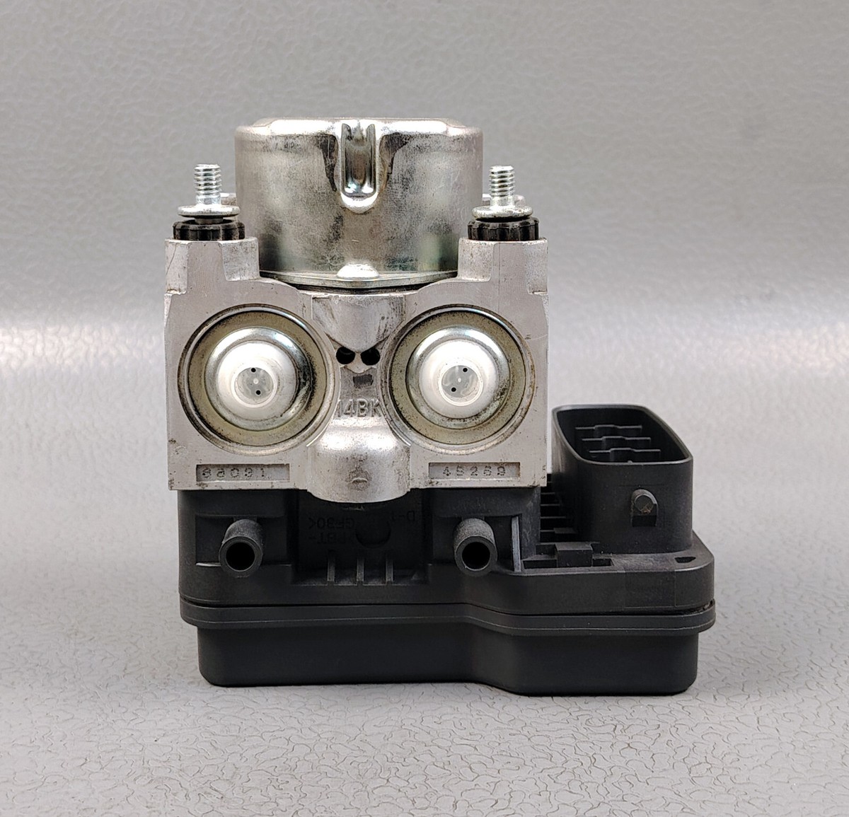 2006 2009 TOYOTA WISH ZNE10G ABS Anti lock BRAKE PUMP ACTUATOR