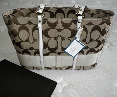 NEW COACH KHAKI SIG C WHITE STRIPE LG MULTIFUNCTION BABY DIAPER