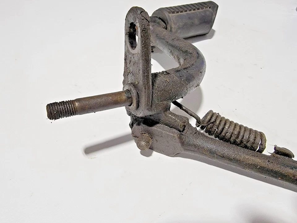 Conjunto de soporte lateral de clavija de pie izquierdo Honda CB450 CB 450 1971-1974 Foto 4 de 4