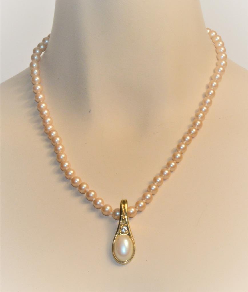 Vintage Stamped MONET Goldtone faux Pearls Pendant on 17