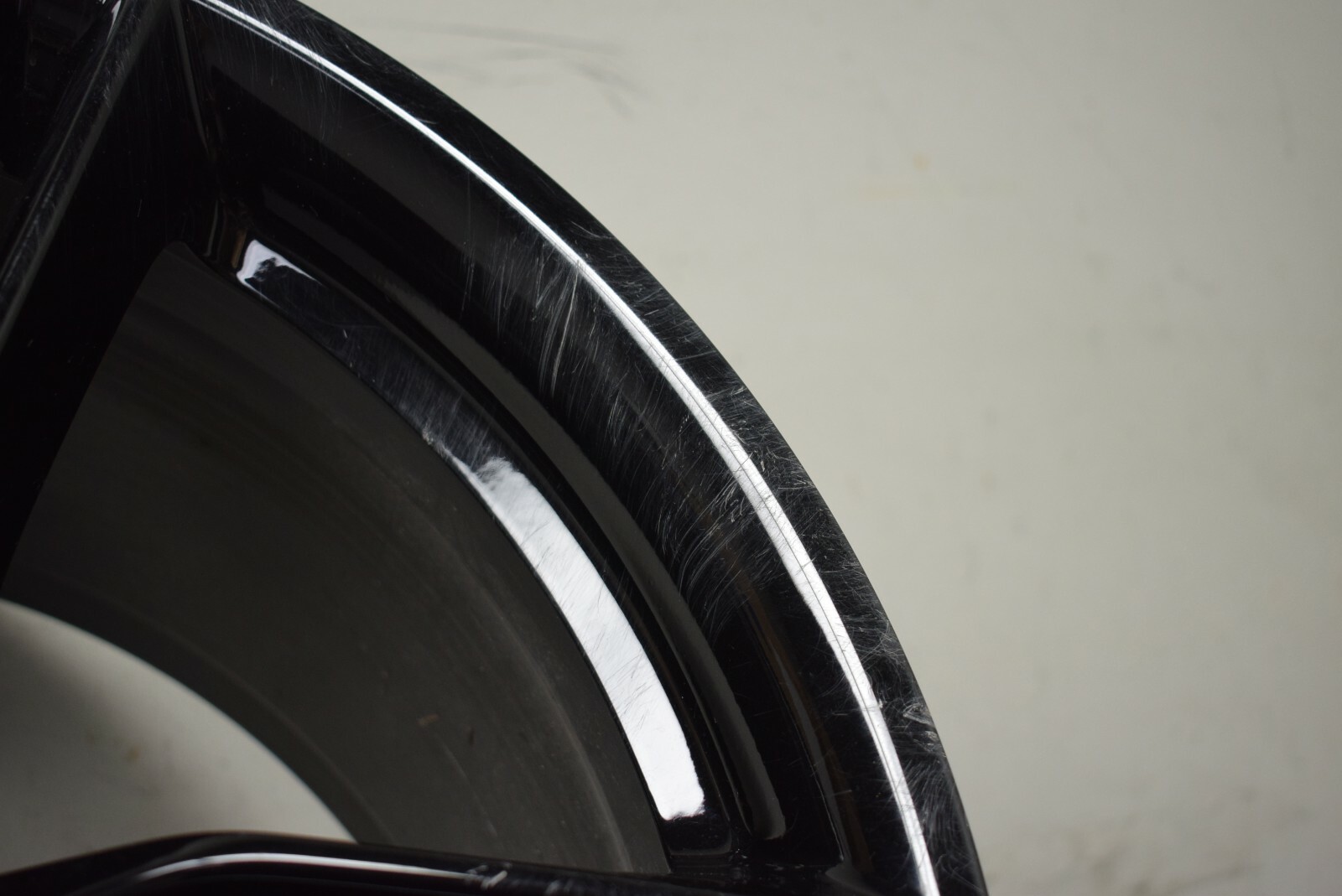 FERRARI WHEEL RIM 11.5X20 FACTORY OEM
