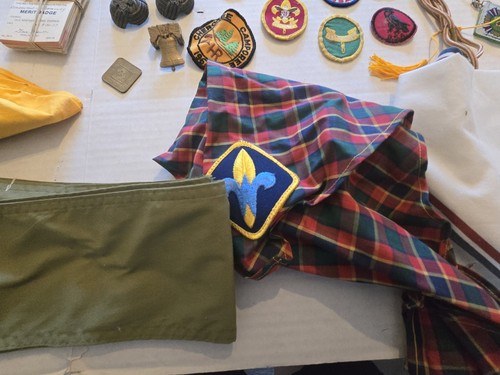 1970s - 80s Boy Scouts Lot Bandanas Patches Belt Loops Shirts & More - Picture 17 of 22