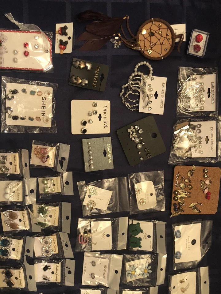 Lotes de 6 brincos por US$ 10,99 - Imagem 2 de 4