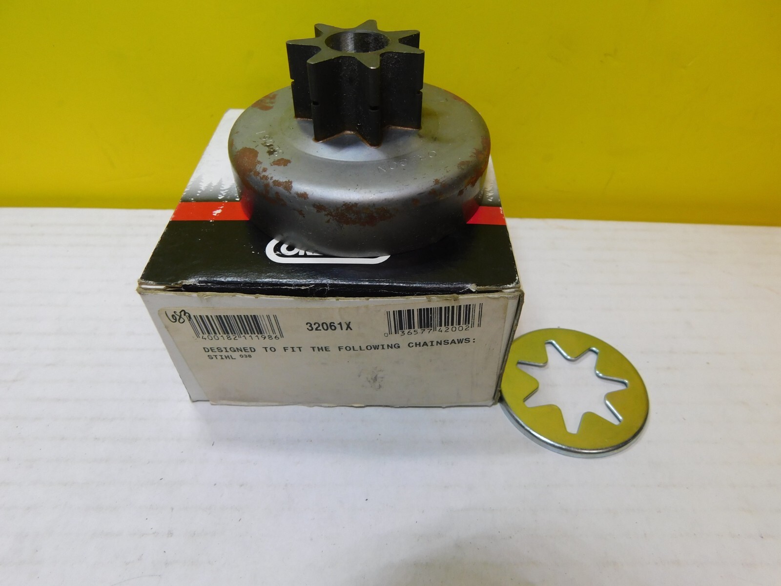 STIHL 038 Clutch Drum Replacement Part by Oregon 32061X UP 683-image