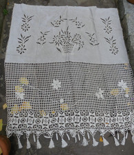 Grand Rideau ancien Broderie