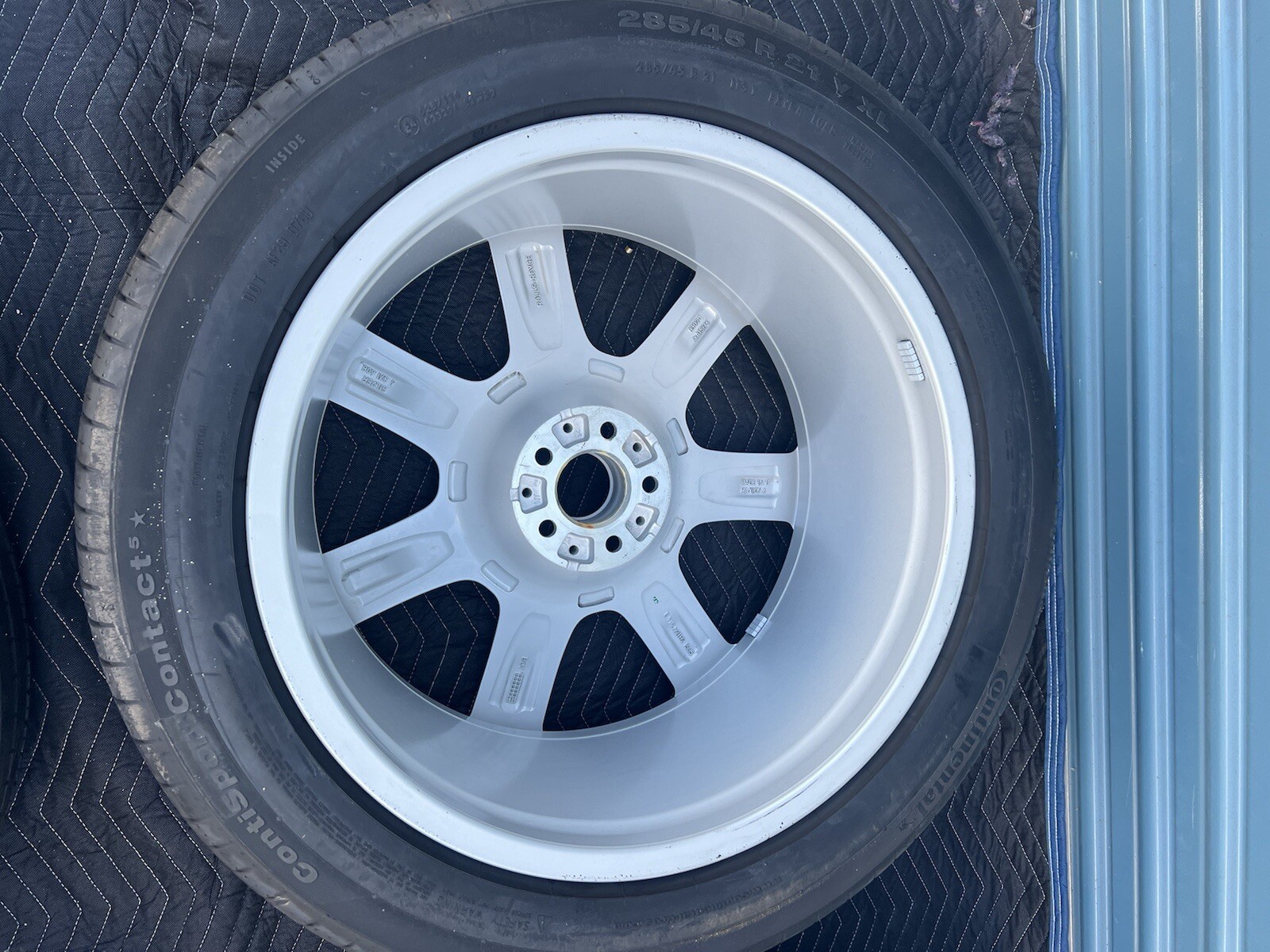 10’-22’ ROLLS ROYCE GHOST COMPELETE SET OF 4 TIRES & RIMS NICE**