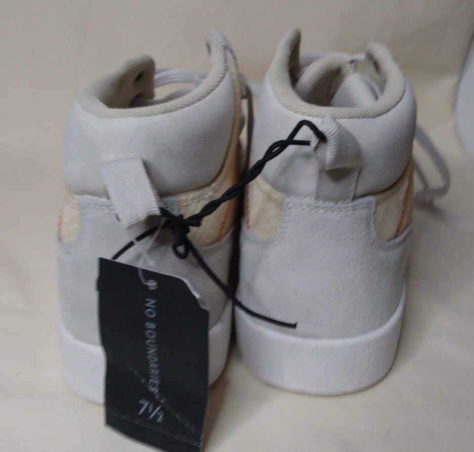 Men's High Top Skaters Sz 7.5 Suede Uppers Memory Foam New W/O Box Very