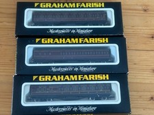 GRAHAM FARISH 'N' GAUGE RAKE OF 3 BR MK1 SURBURBAN & LMS PASSENGER COACHES