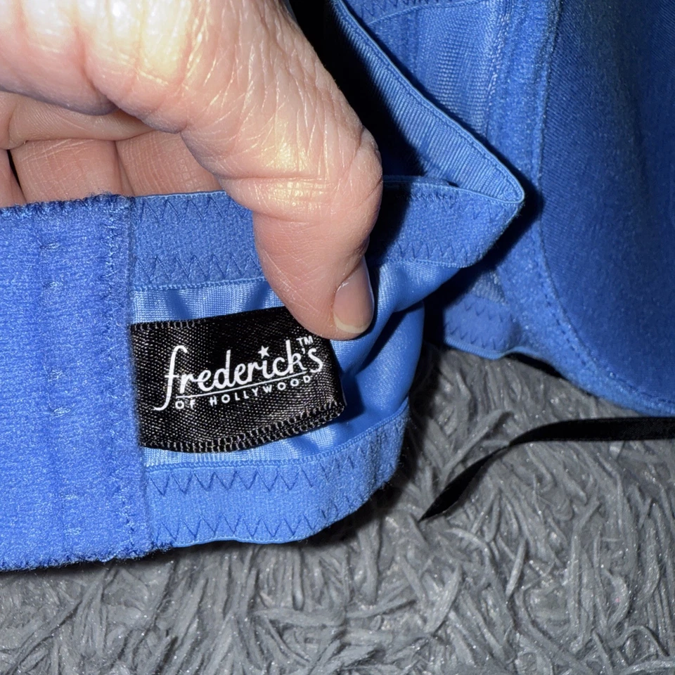 Sujetador Fredericks Of Hollywood azul encaje negro de corsé 36D Foto 4 de 4