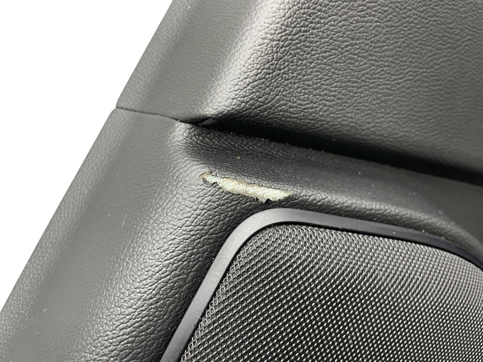 2017-2024 Maserati Levante M161 Rear Right Interior Door Tirm *SCUFF +MISS TRIM*