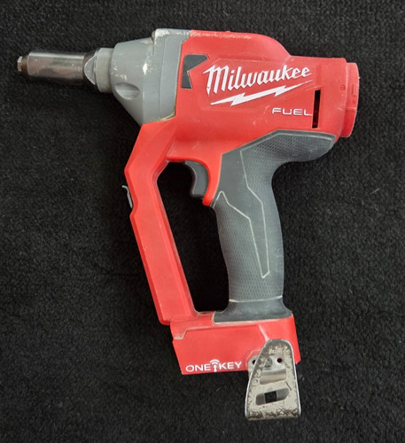 Milwaukee 2660-20 M18 FUEL 1/4" Blind Rivet Tool - ONE KEY BARE TOOL