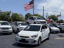 2012 Hyundai Accent GS 4dr Hatchback
